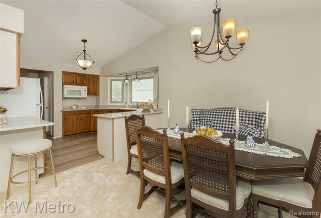 2154 Warrington Road, Rochester Hills, MI 48307