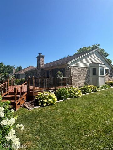 2154 Warrington Road, Rochester Hills, MI 48307