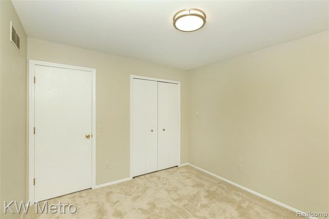 2154 Warrington Road, Rochester Hills, MI 48307