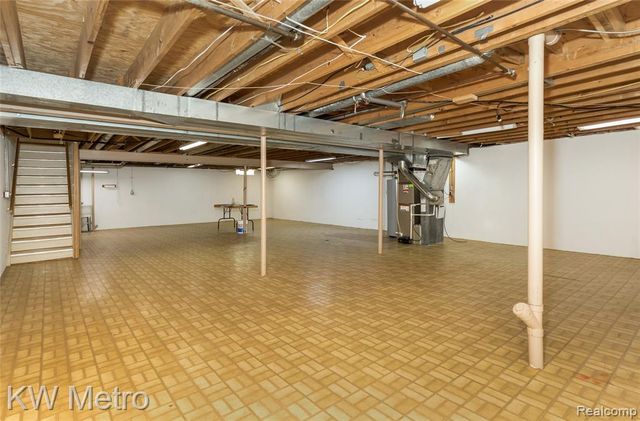 2154 Warrington Road, Rochester Hills, MI 48307