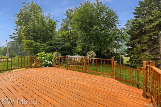 2154 Warrington Road, Rochester Hills, MI 48307