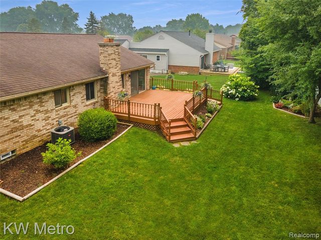 2154 Warrington Road, Rochester Hills, MI 48307
