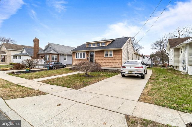 310 HARVARD AVE, Stratford, NJ 08084