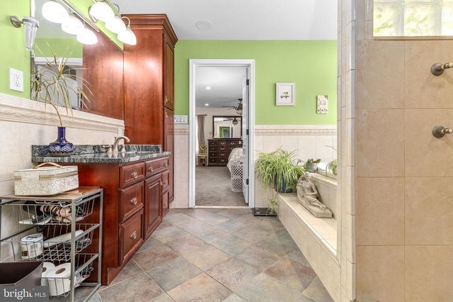 310 HARVARD AVE, Stratford, NJ 08084