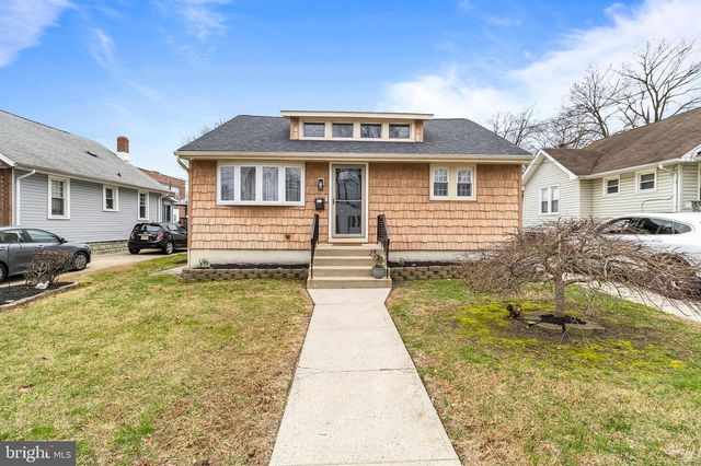 310 HARVARD AVE, Stratford, NJ 08084