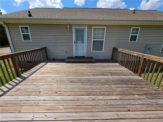 325 McAdams School Road, Honea Path, SC 29654