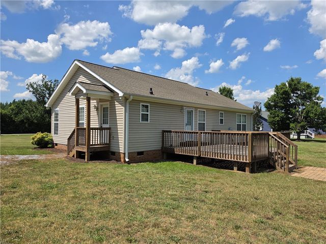 325 McAdams School Road, Honea Path, SC 29654
