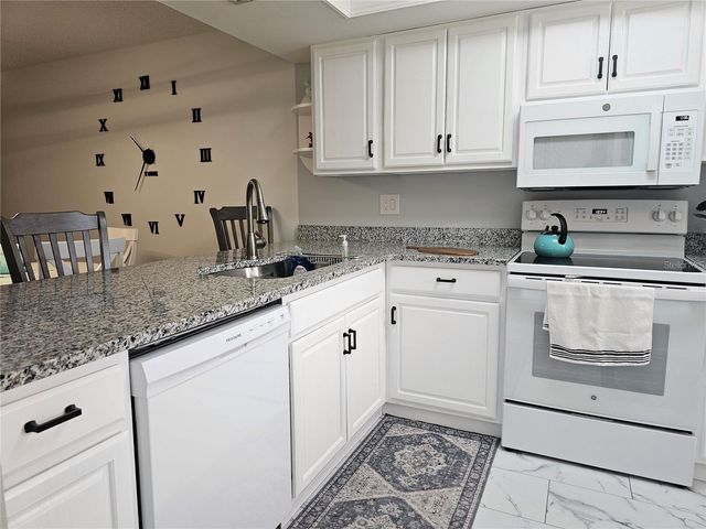 2104 GRANADA COURT, Lake Wales, FL 33898
