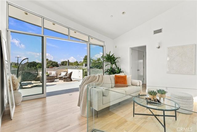 1309 S Irena Avenue, Redondo Beach, CA 90277