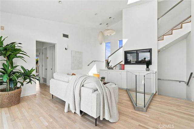 1309 S Irena Avenue, Redondo Beach, CA 90277