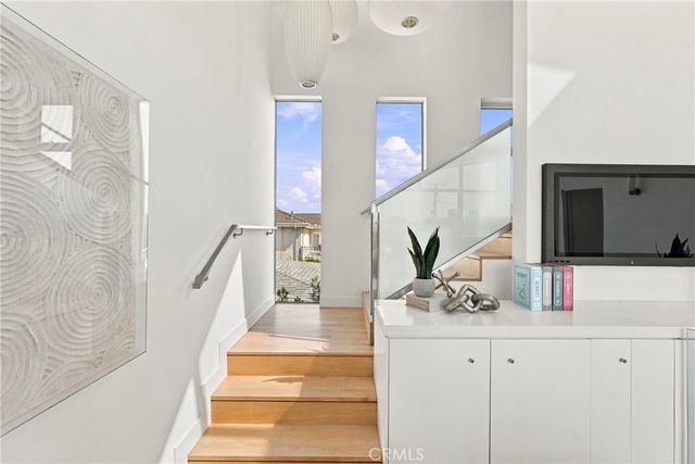 1309 S Irena Avenue, Redondo Beach, CA 90277