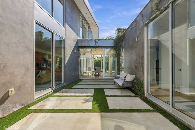1309 S Irena Avenue, Redondo Beach, CA 90277