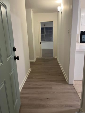 755 Maryland Ave, Port Allen, LA 70767