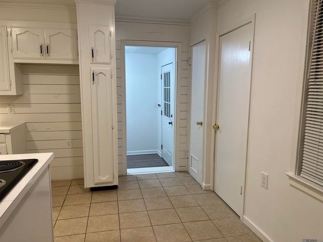 755 Maryland Ave, Port Allen, LA 70767