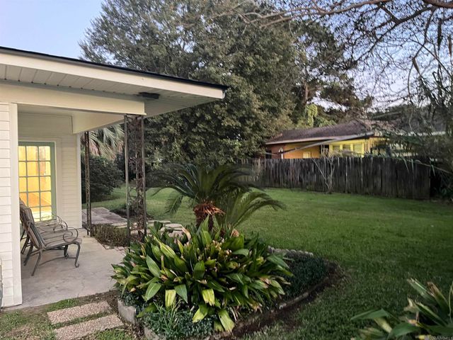 755 Maryland Ave, Port Allen, LA 70767