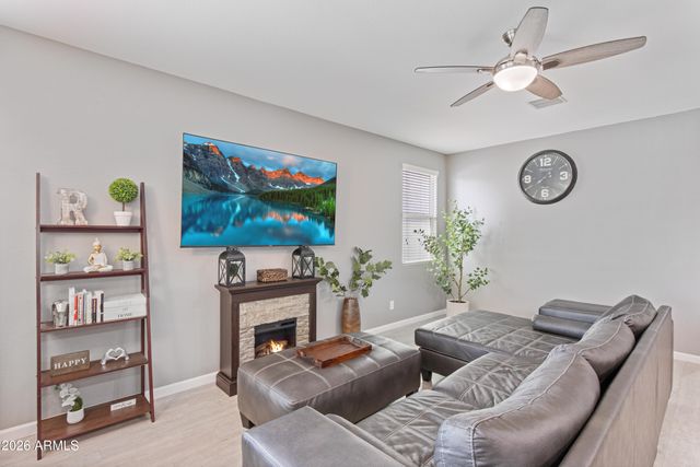 8407 N 61ST Drive, Glendale, AZ 85302