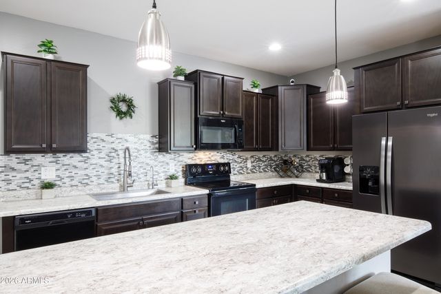 8407 N 61ST Drive, Glendale, AZ 85302