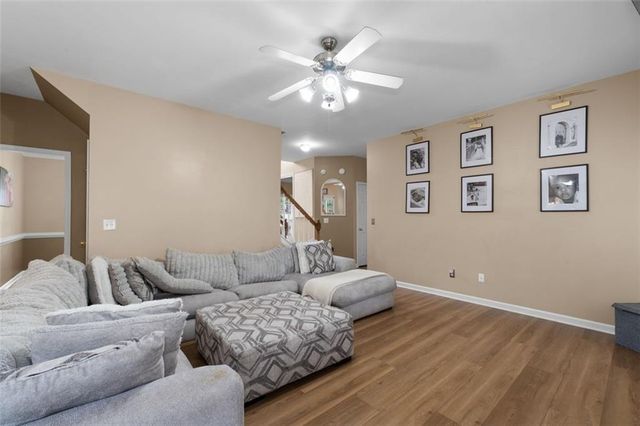 19 Creekside View, Hiram, GA 30141