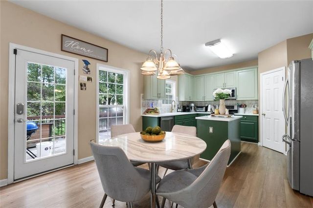 19 Creekside View, Hiram, GA 30141