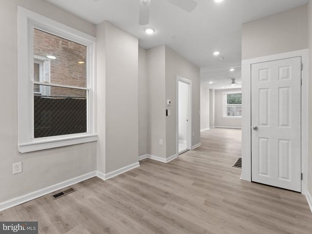3010 EMERALD ST, Philadelphia, PA 19134