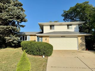 4602 Sycamore Lane, Rolling Meadows, IL 60008