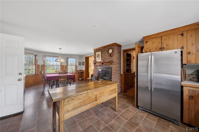 7881 Salt Springs Road, Manlius, NY 13066
