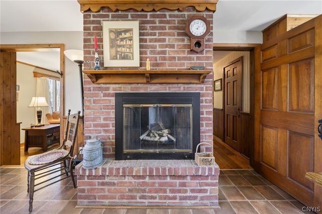 7881 Salt Springs Road, Manlius, NY 13066