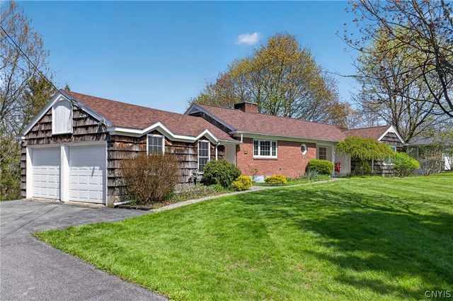 7881 Salt Springs Road, Manlius, NY 13066