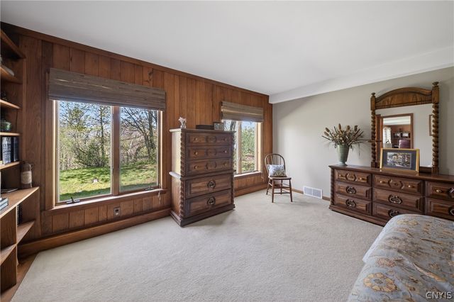 7881 Salt Springs Road, Manlius, NY 13066