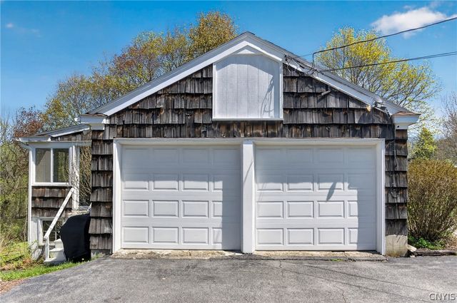 7881 Salt Springs Road, Manlius, NY 13066