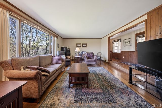 7881 Salt Springs Road, Manlius, NY 13066