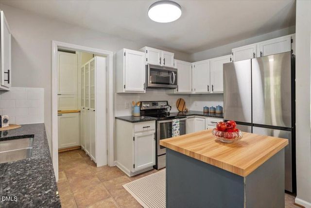 835 Madison Avenue, Cary, NC 27513