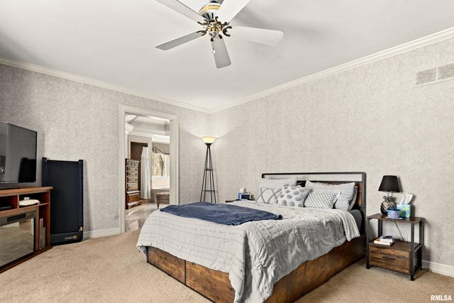 509 W HIDDEN Lane, Peoria, IL 61614