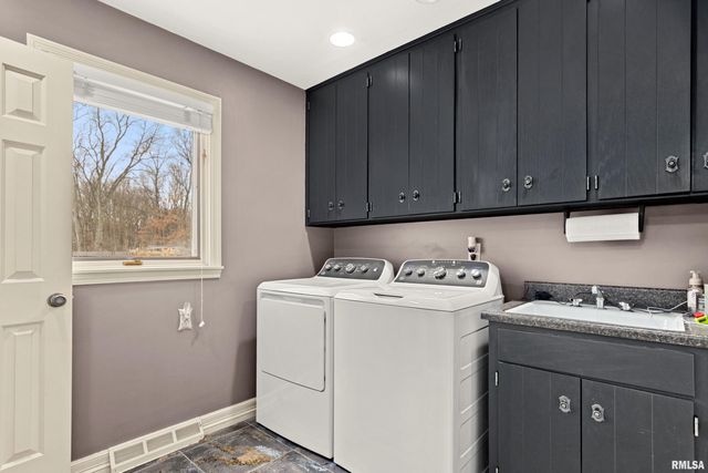 509 W HIDDEN Lane, Peoria, IL 61614