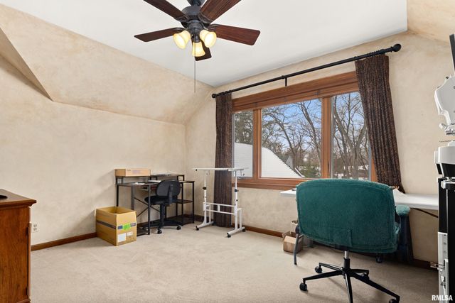 509 W HIDDEN Lane, Peoria, IL 61614