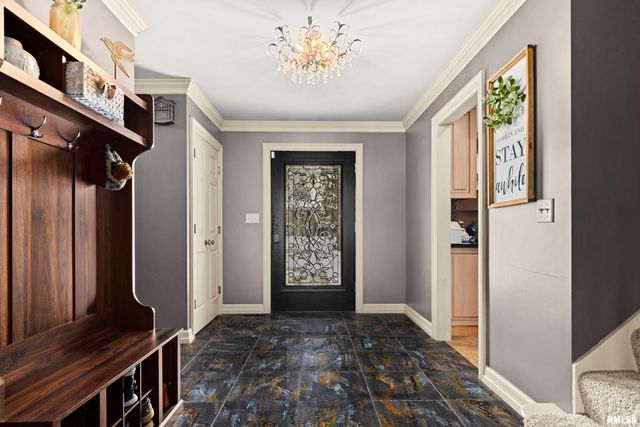 509 W HIDDEN Lane, Peoria, IL 61614