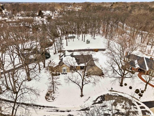 509 W HIDDEN Lane, Peoria, IL 61614