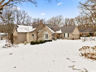 509 W HIDDEN Lane, Peoria, IL 61614