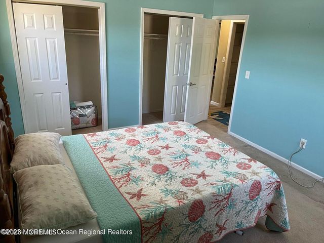 31 Wharfside Drive, Monmouth Beach, NJ 07750