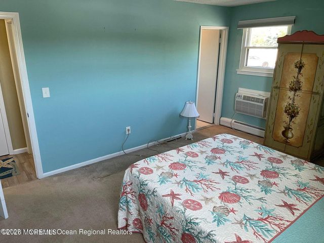 31 Wharfside Drive, Monmouth Beach, NJ 07750