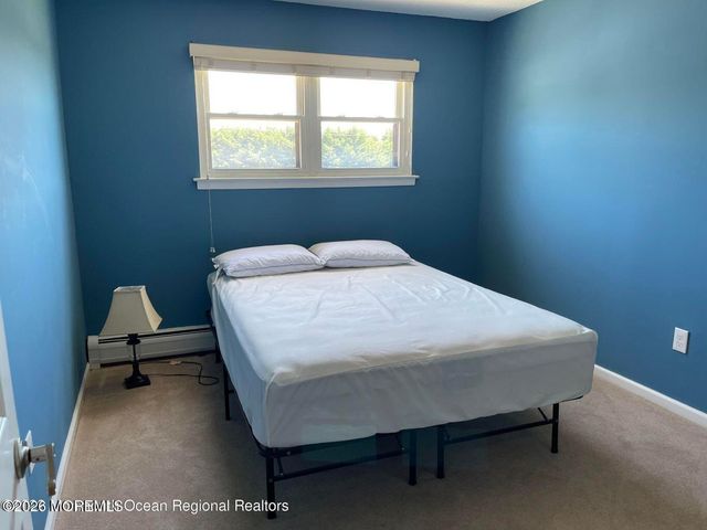 31 Wharfside Drive, Monmouth Beach, NJ 07750