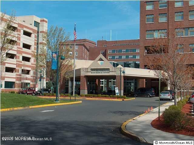 31 Wharfside Drive, Monmouth Beach, NJ 07750