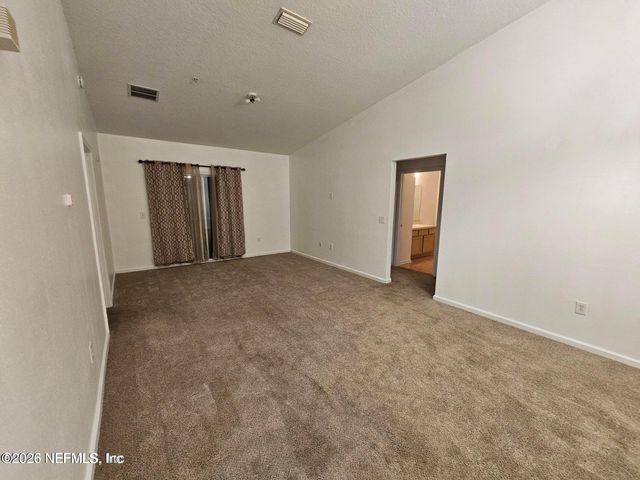 6105 MAGGIES Circle 115, Jacksonville, FL 32244