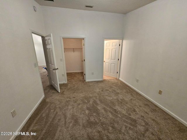 6105 MAGGIES Circle 115, Jacksonville, FL 32244