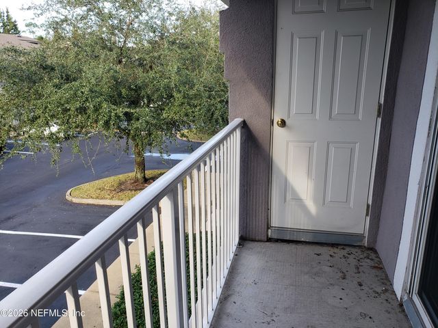6105 MAGGIES Circle 115, Jacksonville, FL 32244