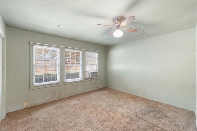 323 Harbert Street, Columbus, TX 78934