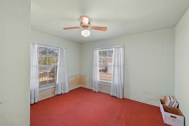 323 Harbert Street, Columbus, TX 78934