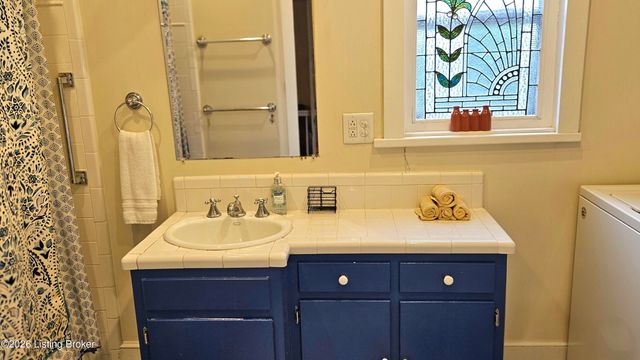 1274 Everett Ave, Louisville, KY 40204
