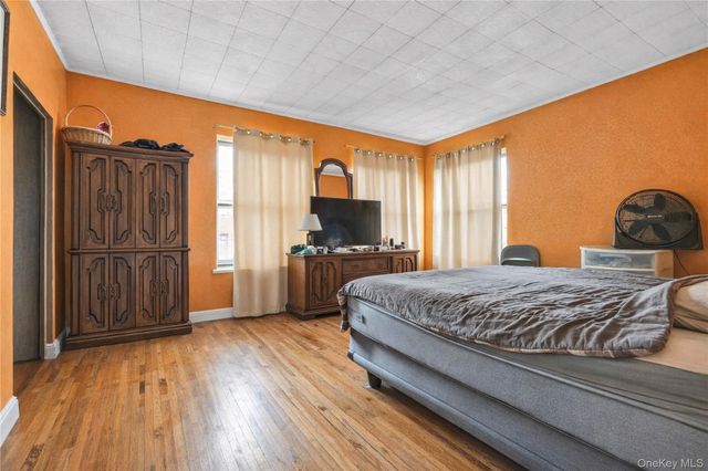 224 E 55th Street, Brooklyn, NY 11203