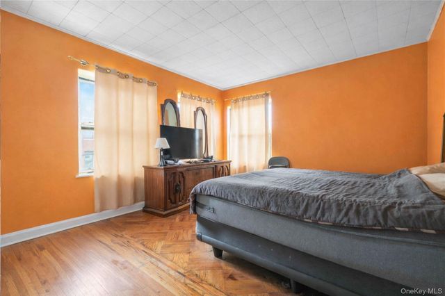 224 E 55th Street, Brooklyn, NY 11203